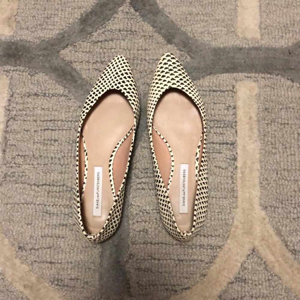 Diane Von Furstenberg Flats